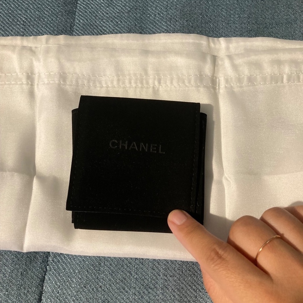 Rare Vintage Chanel Brooch (Jennie from Blackpink wore it) - Picture 11 of 11